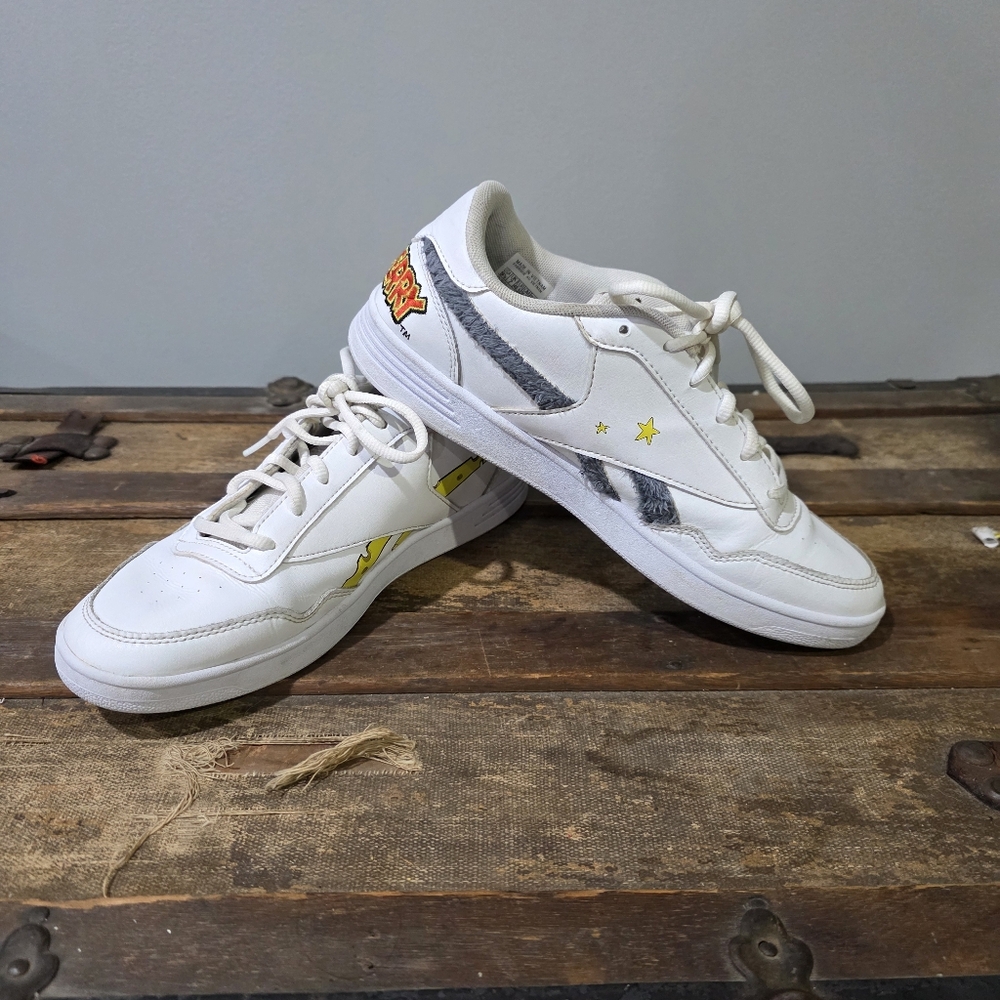 Reebok Limited Edition White Tom & Jerry Club MEMT Fur & Cheese Sneakers. 9.5